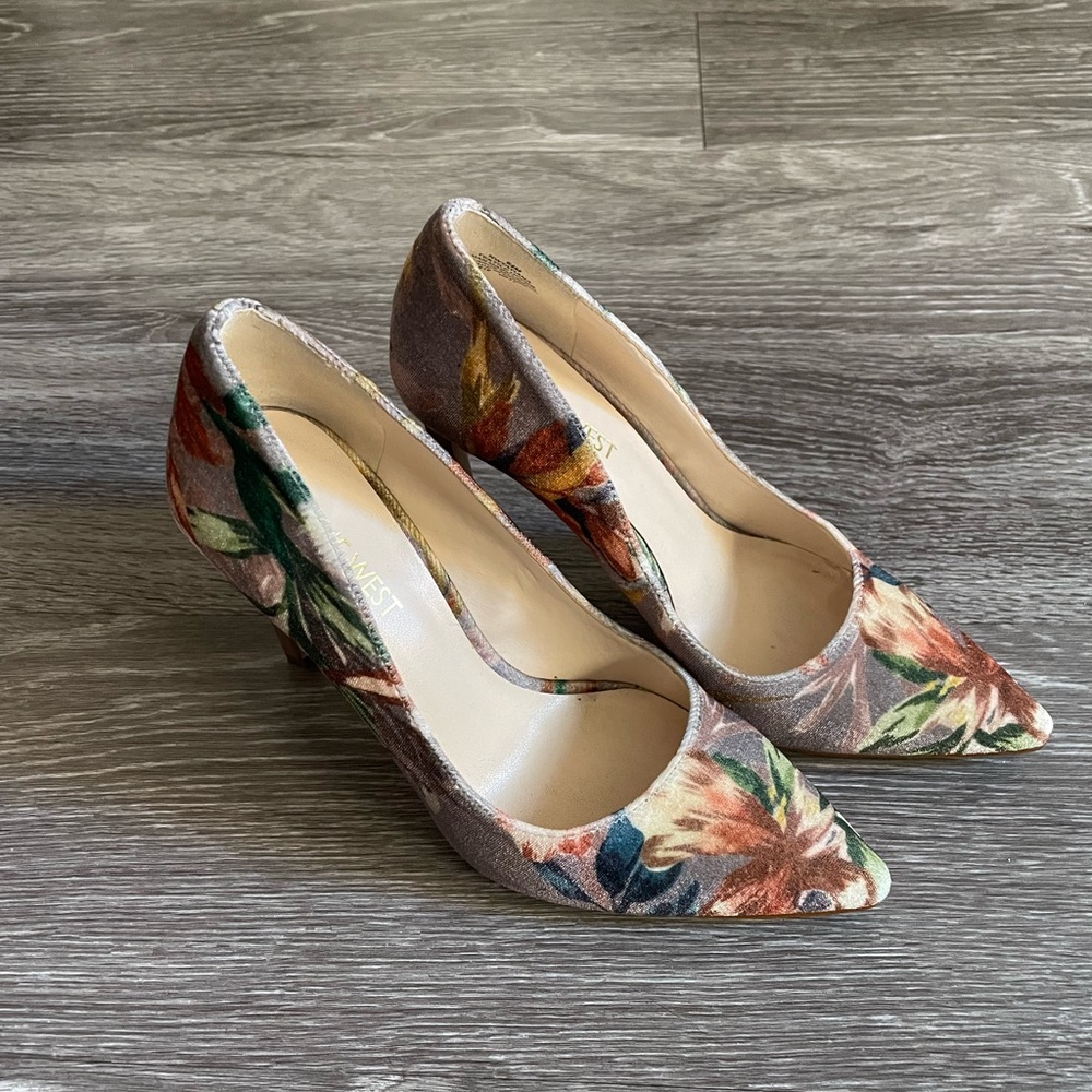 Nine West floral velvet heels
